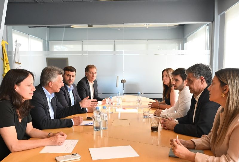 Pese a la postura libertaria contra la gestión porteña, Mauricio Macri pidió que el PRO apoye a Javier Milei