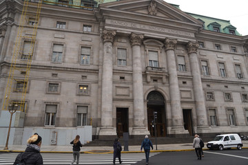 El Gobierno transformó al Banco Nación en una Sociedad Anónima