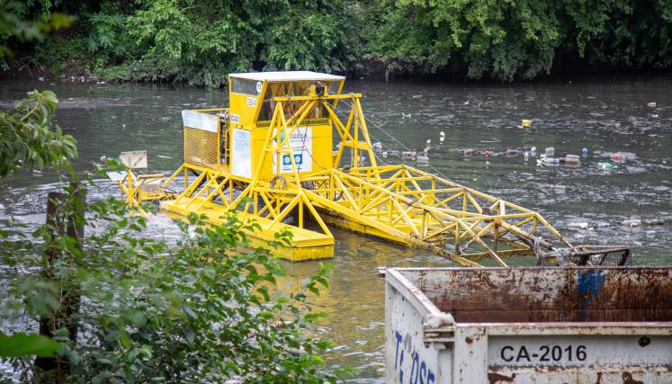 Finalizó la primera etapa del dragado del arroyo Cildañez