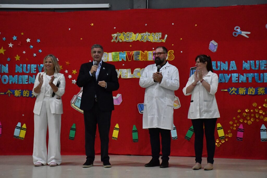 Con nuevo plan de estudios, inició el ciclo lectivo en la Ciudad y habrá “más foco en lengua y matemáticas”