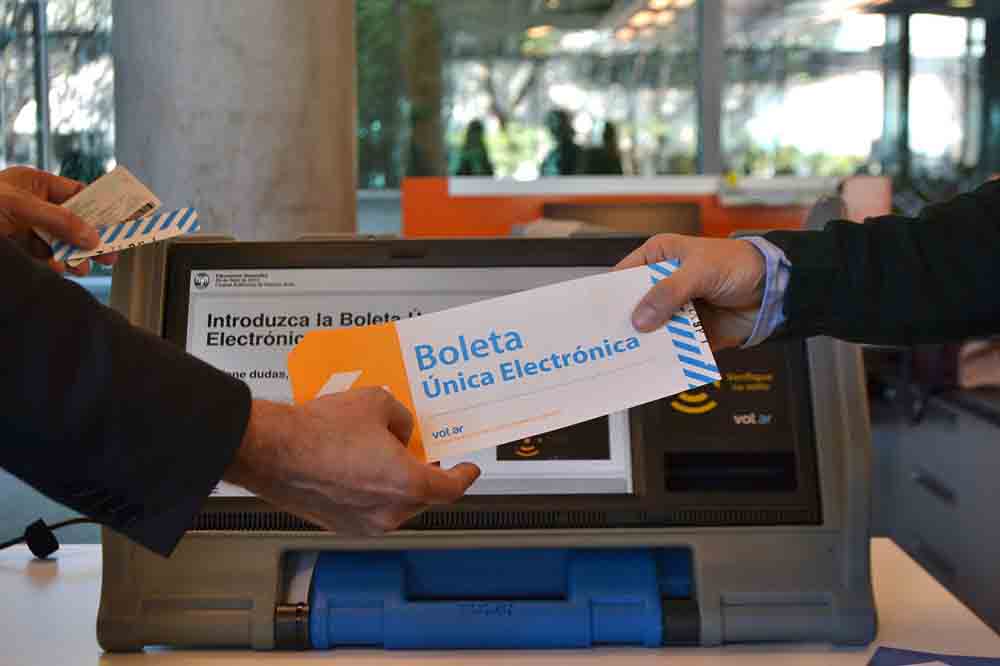 Suspendieron las PASO porteñas y las elecciones para legisladores se hacen el 18 de mayo con boleta electrónica