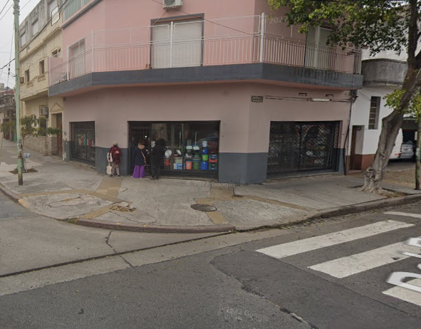 Pompeya: motochorros balearon por la espalda a un policía