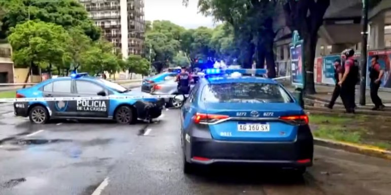 Persecución policial y choque en Belgrano