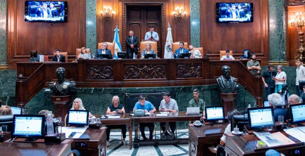 La Legislatura aprobó la suspensión de las PASO en Sesión Extraordinaria