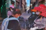 Piden la renovación de 380 contratos del programa de higiene urbana en barrios populares: hubo una protesta frente a la Legislatura porteña