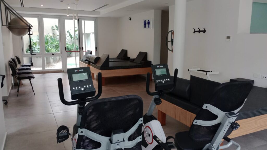 Ante la movilización vecinal, anuncian la apertura parcial del centro de PAMI en Cabildo