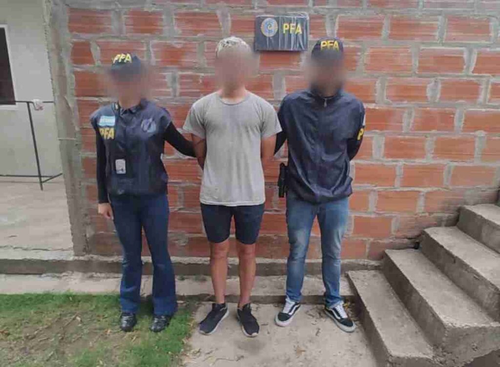 Allanamientos en Almagro y el conurbano para desmantelar una red que difundía videos de abuso sexual infantil: siete detenidos y otros 27 inviestigados