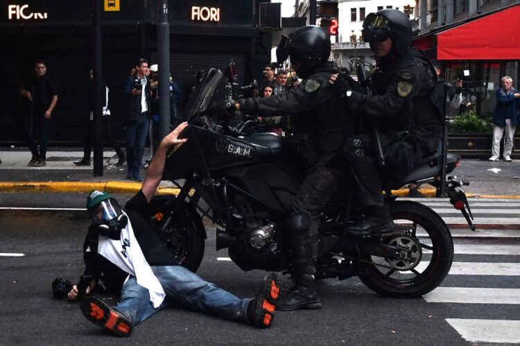 SiPreBa: “Ni protestar ni hacer periodismo pueden poner en riesgo nuestra vida”