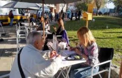 Más servicios en tu barrio lleva sus oficinas móviles a Villa Riachuelo
