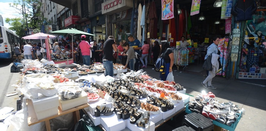 La venta ilegal en calles porteñas tuvo una baja interanual del 91% en febrero