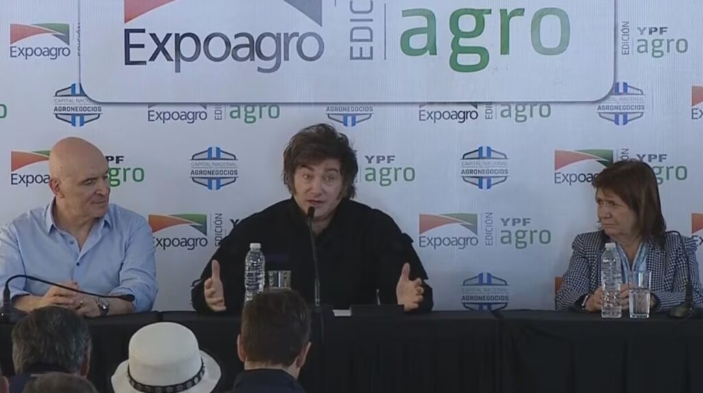 Milei defendió la represión en Congreso durante la marcha de jubilados: “Cada vez que vean a alguien pataleando es porque le cortamos un curro”