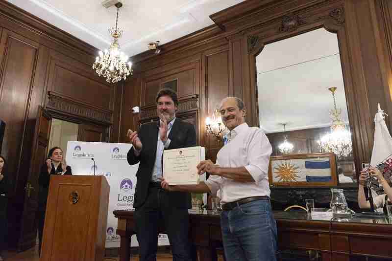 Homenaje en la Legislatura porteña a Paisajeante, la cuenta en redes de Fabio Márquez, referente de Cultura Abasto