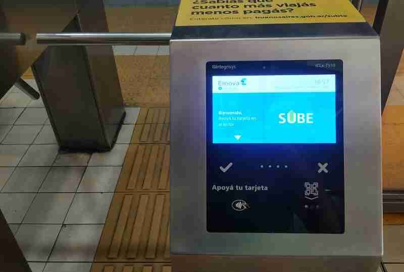 Almagro: le amputaron la pierna a una pasajera tras un accidente en la estación Medrano de la Línea B de subtes