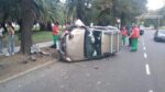 Choque y vuelco en la colectora de General Paz, a la altura del Parque Sarmiento: tres derivados al Hospital Pirovano