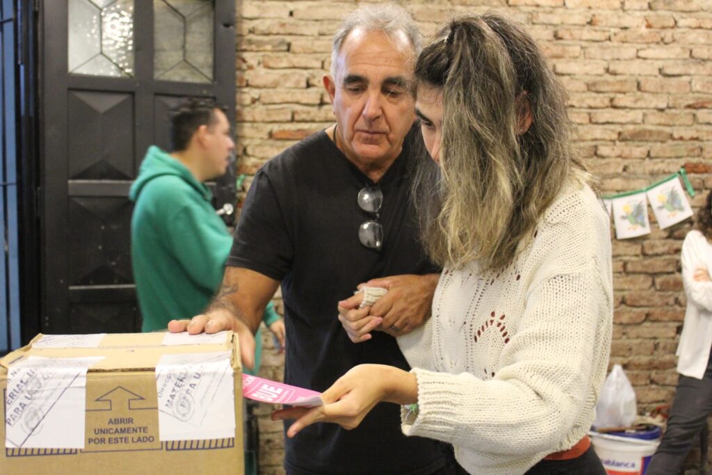 Un simulacro de votación en Caballito puso a prueba la autonomía electoral de personas con discapacidad