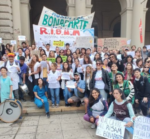 Se agudiza el vaciamiento, ahora el gobierno cerró las residencias en el Hospital Bonaparte