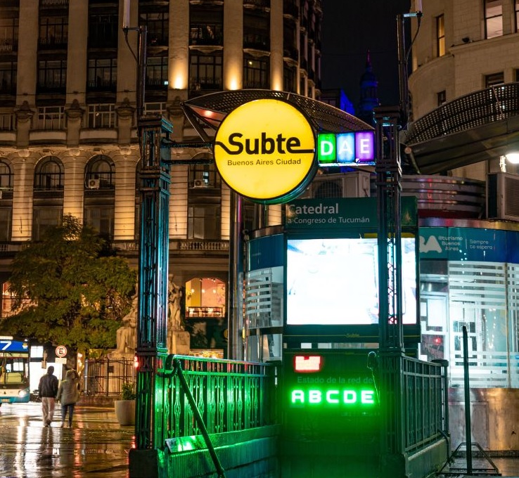 Subte: Jorge Macri impulsa una Ley para que la estación Catedral también se llame Papa Francisco sin esperar 10 años