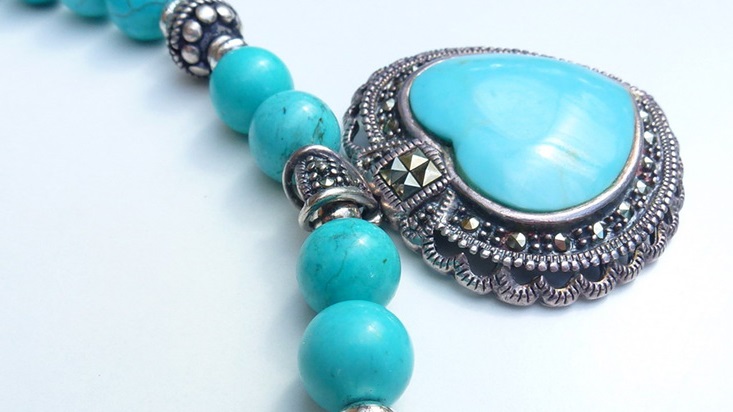 El precio más alto: el collar de turquesas