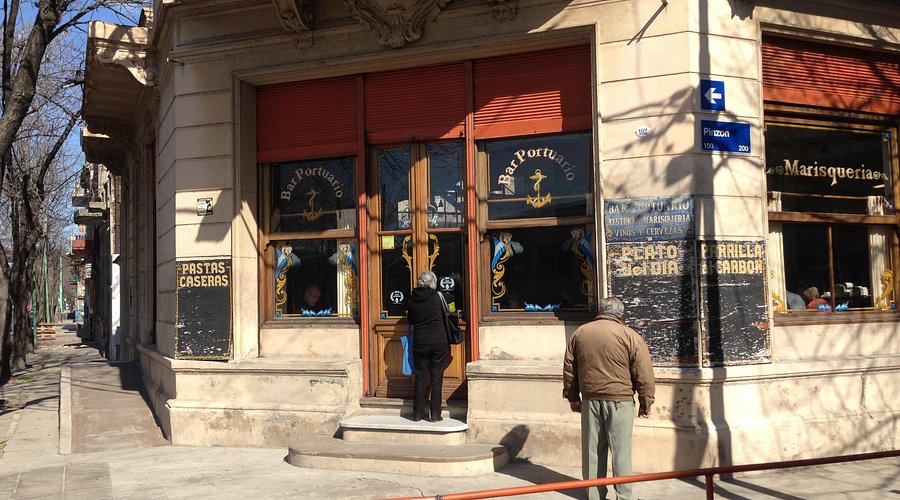 Charlas en Bares Notables de la Comuna 4