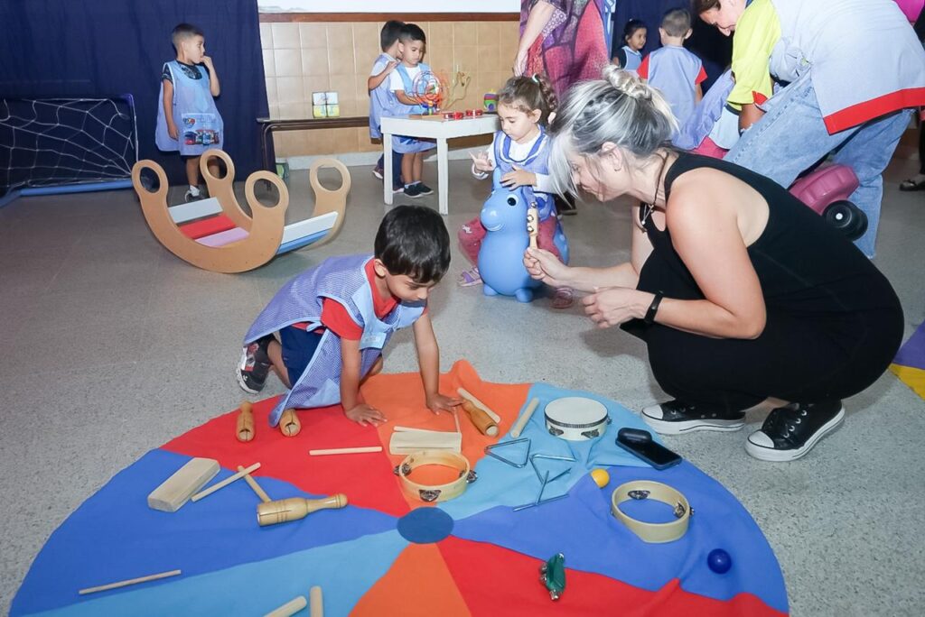 Entregaron juegotecas a niños y niñas de los jardines de infantes de Presidente Perón