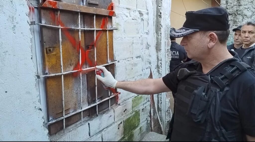 Clausuraron bunkers narco en Bajo flores