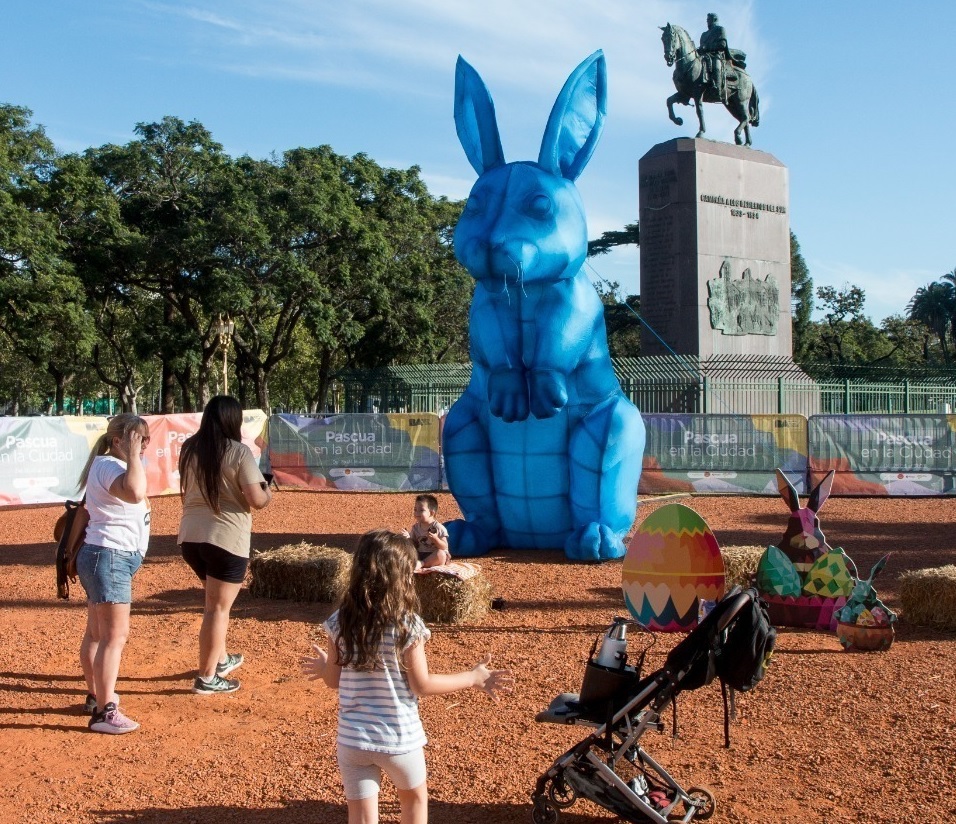 Abrió el Parque de Pascuas de la Ciudad en la Plaza Seeber de Palermo y habrá festejos en los barrios
