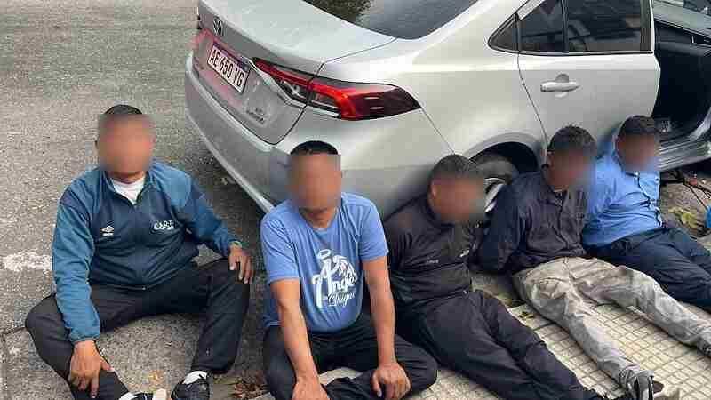 Detuvieron en San Cristóbal a falsos mecánicos que hacían el cuento del tío en la zona de Once y cobraban millones