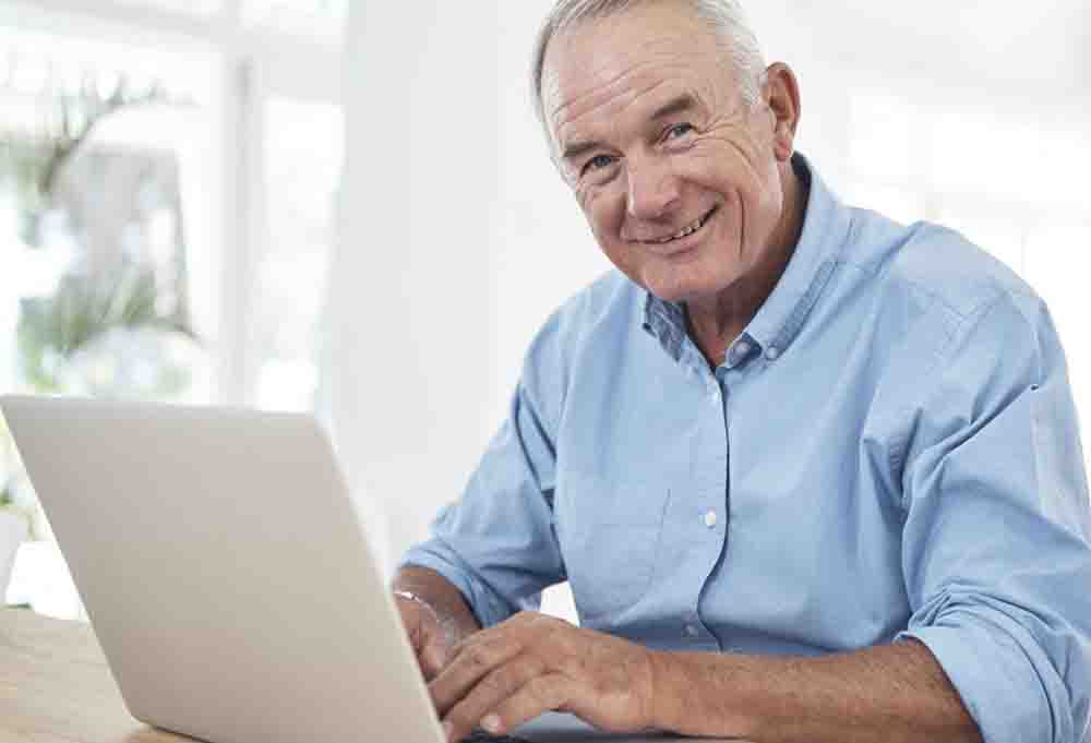 Con beneficios fiscales buscan promover la contratación de personas mayores de 50 años