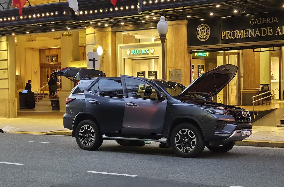 Recoleta: recuperó la libertad hace nueve días, amenazó con usar explosivos porque le negaron la suite presidencial en el Hotel Alvear y lo volvieron a detener