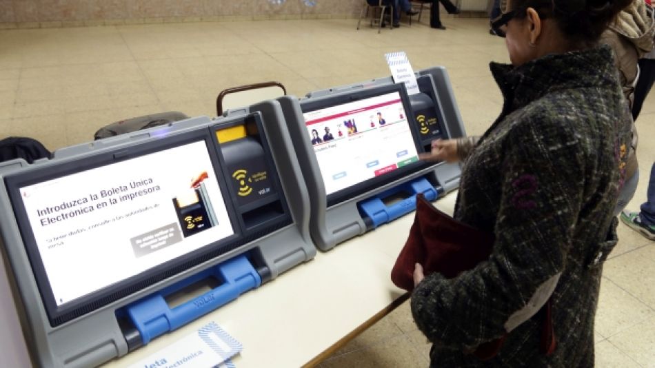 Simulador de voto electrónico en la Sede Comunal de San Cristóbal: también se puede practicar de forma online