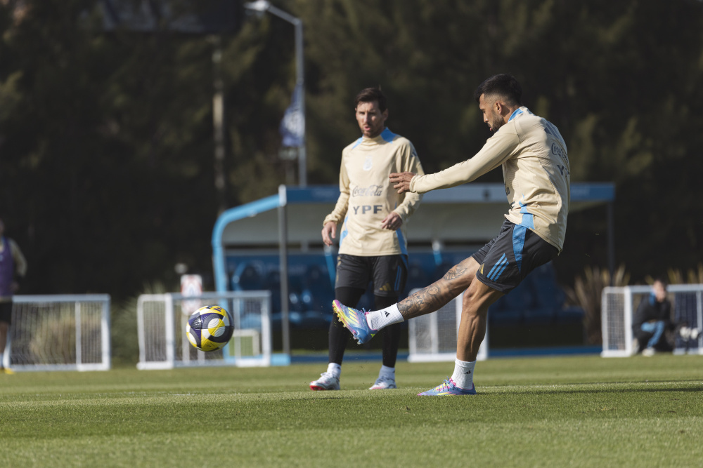 La Selección Argentina se entrenó en Ezeiza