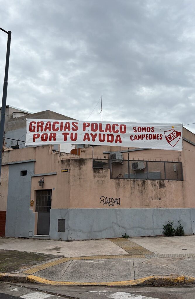 Saavedra sigue festejando el campeonato de Platense: nuevos murales y hasta un pasacalles dedicado a Goyeneche