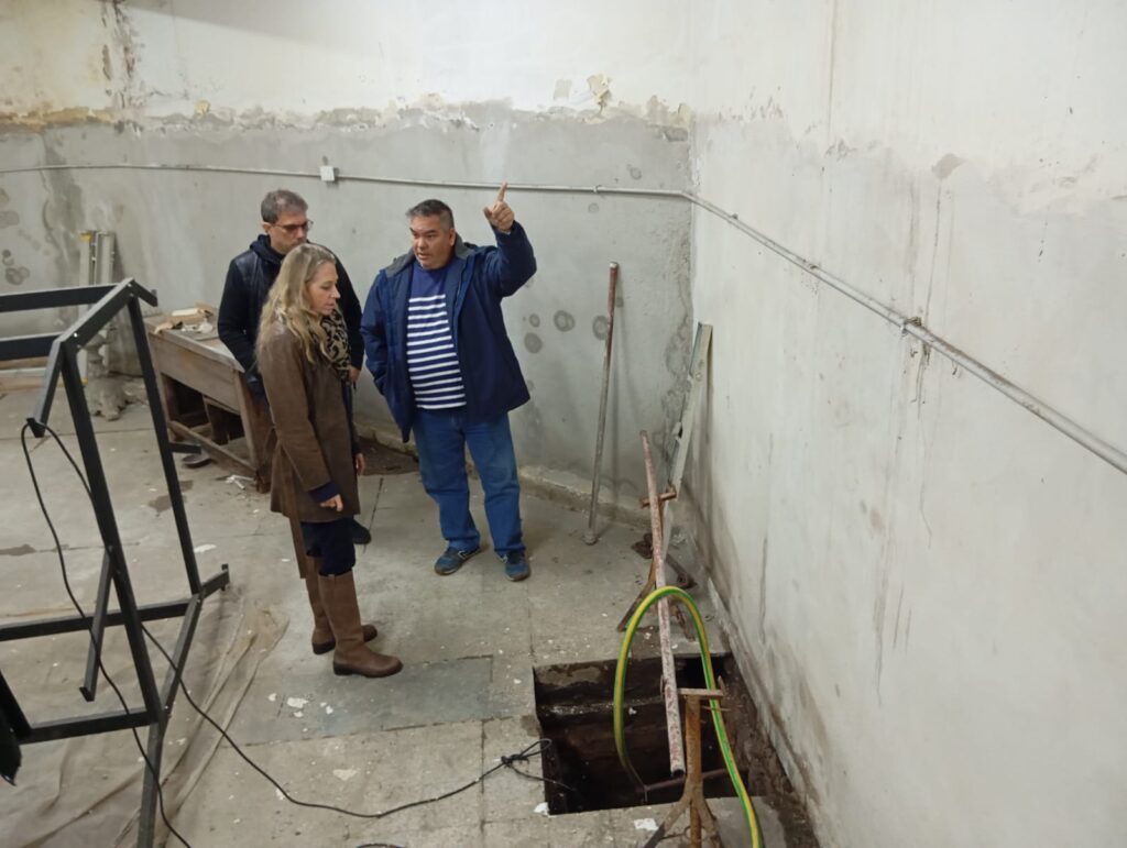 Los vecinos de Liniers Norte continúan con el agua -y la paciencia- al cuello