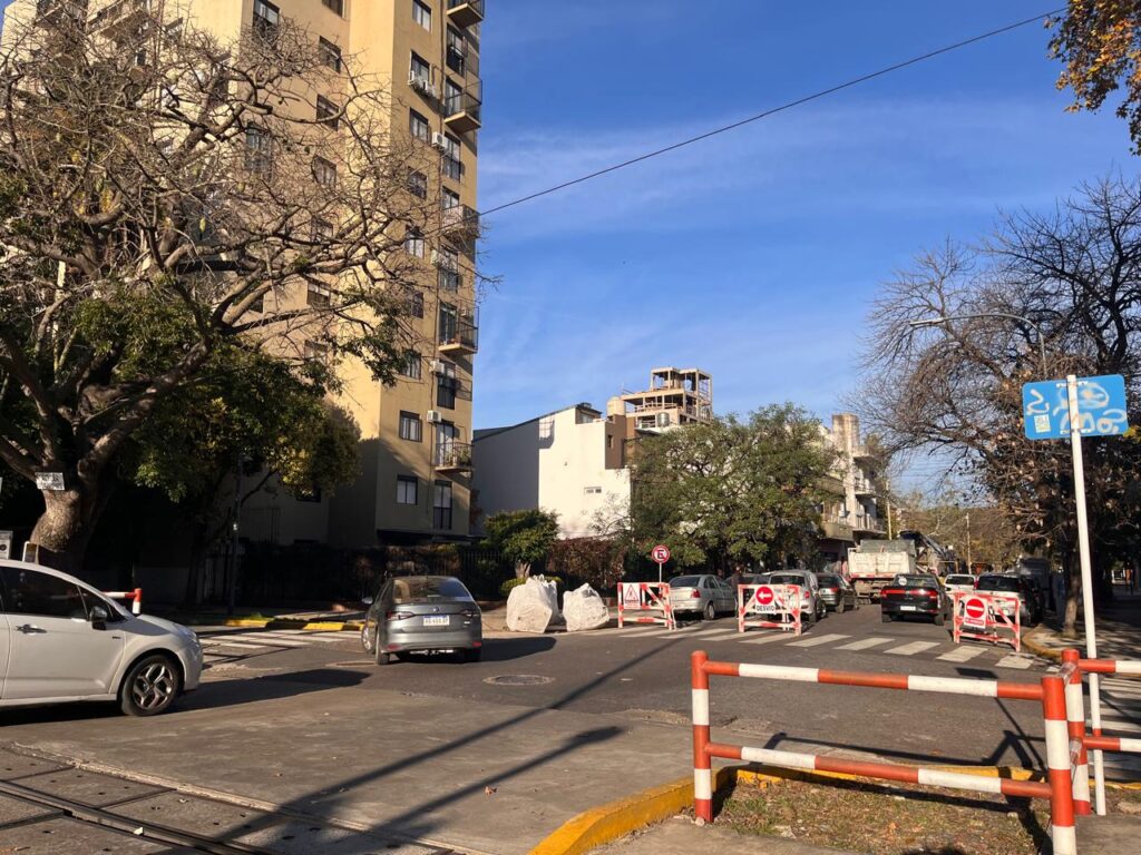 Reabre Crisólogo Larralde, a la altura del tren Mitre, tras las obras de repavimentación
