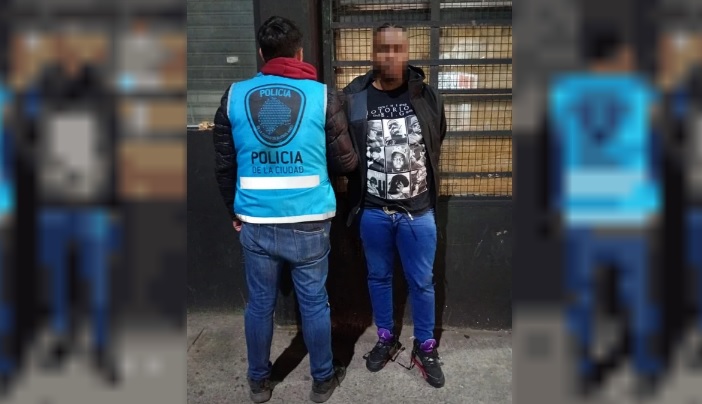 Constitución: detuvieron a un vendedor de droga callejera que violaba la prisión domiciliaria