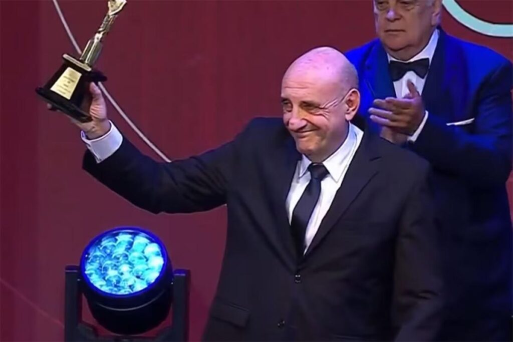 Entregaron los Martín Fierro de Teatro en la Usina del Arte: El Puma Goity se llevó el oro por Cyrano, obra del CTBA