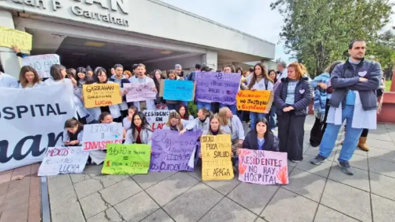 Hospital Garrahan realizó un paro de 24 horas por reclamos salariales y laborales