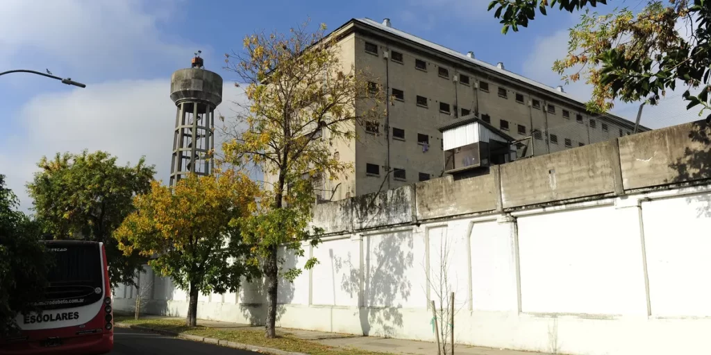 “La cárcel estará terminada en 2026˝