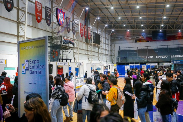 Más de 620 Personas participaron de Expo Empleo Barrial en Boedo