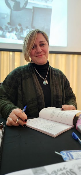 “Educar no es sólo enseñar, también es abrir caminos”