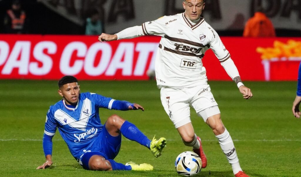 Con uno más, jugó menos