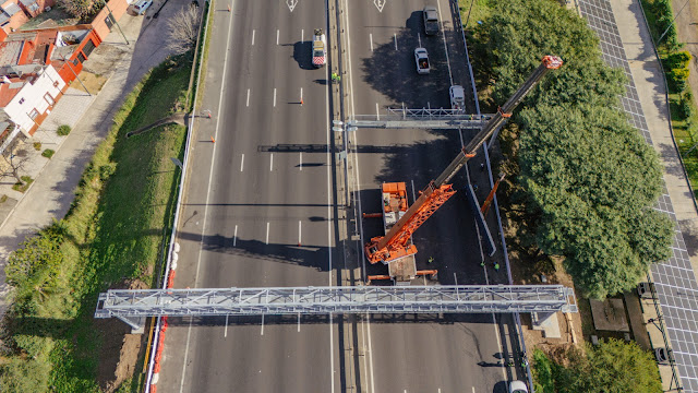 Nuevo pórtico de peaje inteligente en la Autopista Perito Moreno