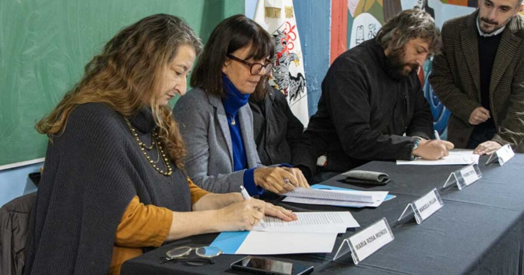 Firman Convenio de colaboración para promover el acceso a derechos por medio de abordajes territoriales