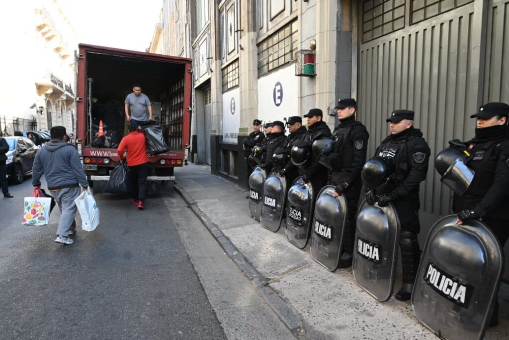 Monserrat: la Policía de la Ciudad desalojó un hotel usurpado