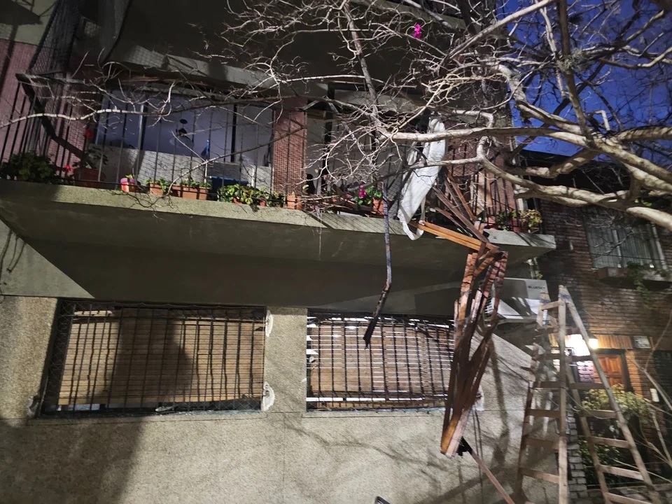 Seis heridos tras una explosión en Agronomía: lo atribuyen a un escape de gas