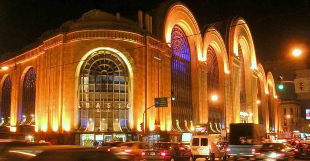 Abasto Modo Cumbia: Mario Luis toca en la Plaza del Zorzal del shopping