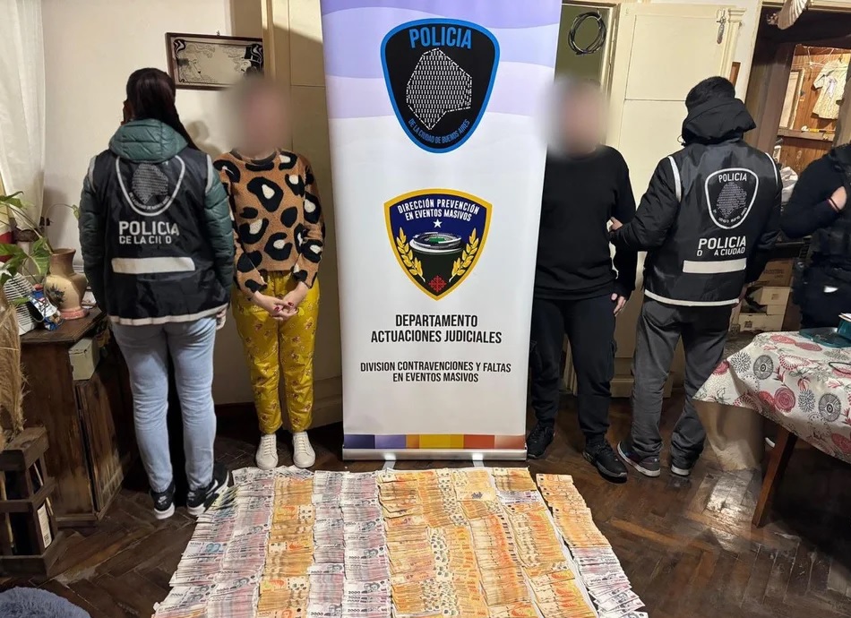 Detuvieron a “la reina de la reventa” de entradas Villa Santa Rita con miles de dólares y un arma