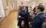 Javier Milei abrazó a Jorge Macri y el desplante en el Tedeum quedó atrás: “Un reencuentro muy agradable”