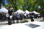 Homenaje de la Ciudad a los policías caídos por cuidar a la comunidad