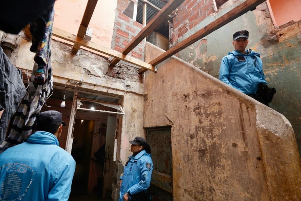 Villa Crespo: la Policía de la Ciudad desalojó un PH que estuvo tomado 20 años